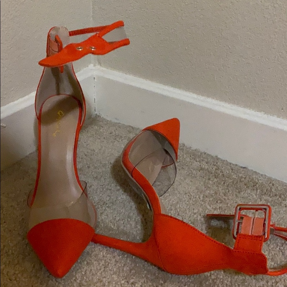 Point heels